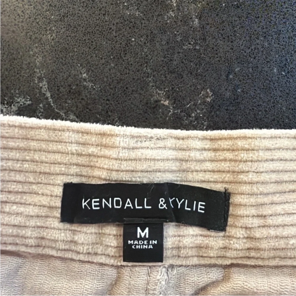 Kendall & Kylie Size M Tan Corduroy Skirt Front Lace Up Belt Loops See Descript - Picture 4 of 7